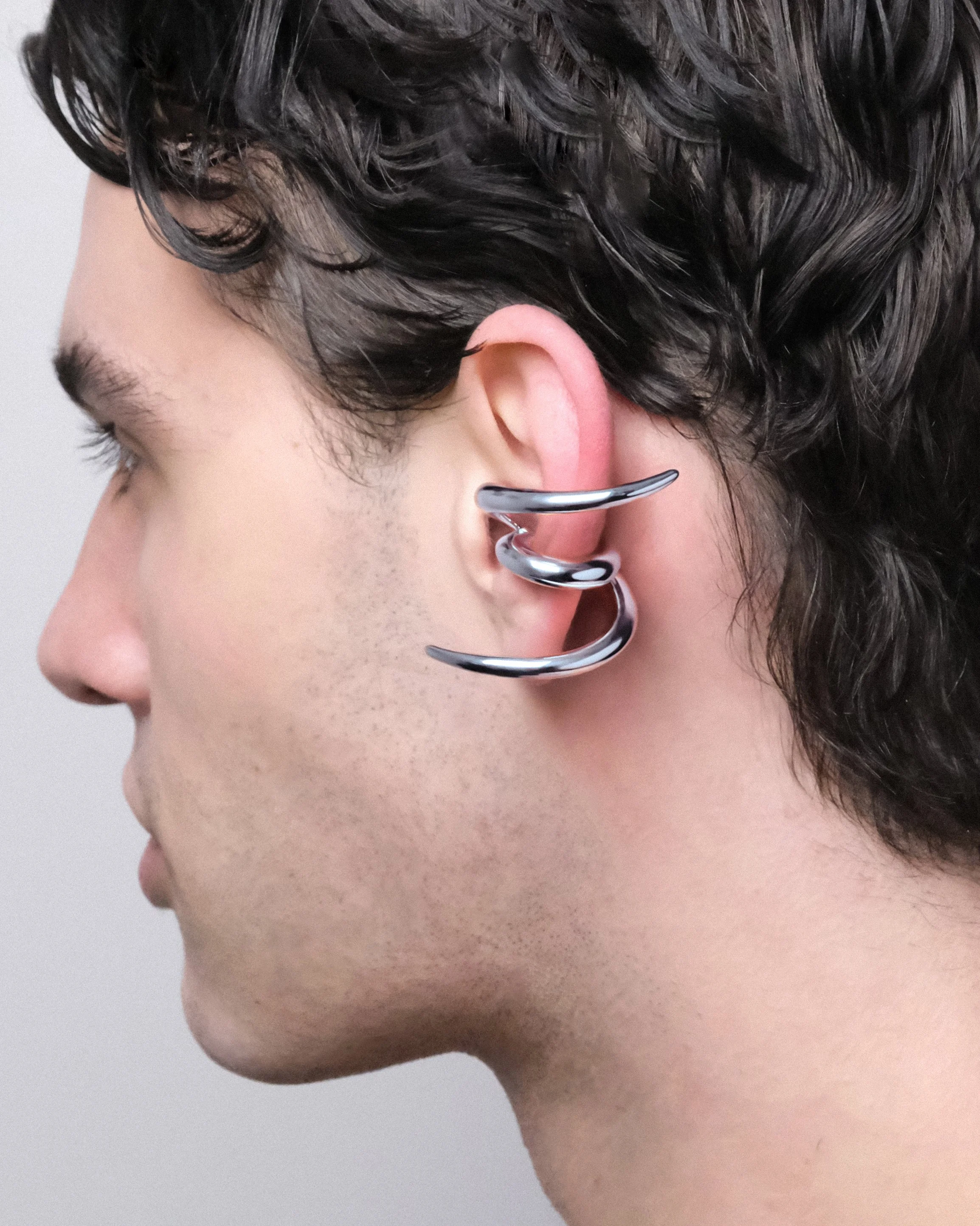 Prince Albert Earring Platinum — KISKA LAB